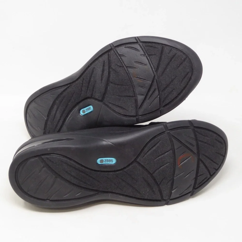 Bzees Womens Remix Sandals Black Fabric Open Toe Wedge 9W